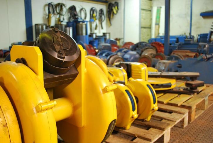 Meer dan 15.000 Demag onderdelen uit voorraad leverbaar!, Doe-het-zelf en Verbouw, Lieren en Takels, Nieuw, Ophalen