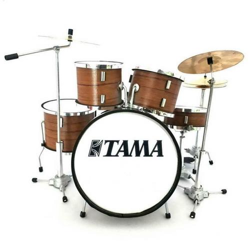 Miniatuur decoratief Tama bruin drumstel, Verzamelen, Muziek, Artiesten en Beroemdheden, Overige typen, Nieuw, Ophalen of Verzenden