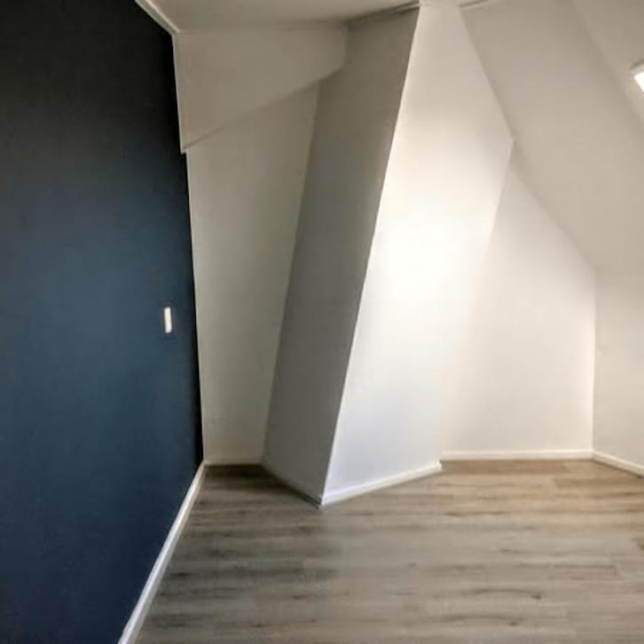 Bovenwoning met 2 slaapkamers, balkon, tuin en wasmachine, Huizen en Kamers, Kamers te huur, 20 tot 35 m², Leeuwarden