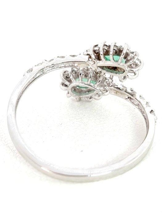 Ring - 18 karaat Witgoud Smaragd - Diamant, Sieraden, Tassen en Uiterlijk, Ringen