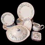 Johnson Brothers - Tafelservies (14) - model Summer Chintz