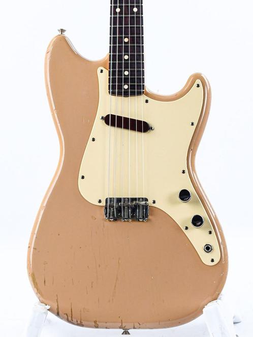 Fender Musicmaster Desert Sand 1960 (Elektrische Gitaren), Muziek en Instrumenten, Snaarinstrumenten | Gitaren | Elektrisch, Solid body