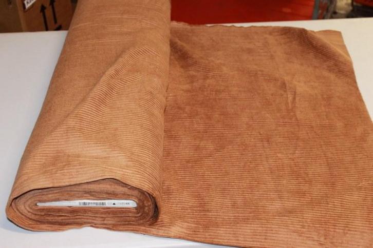 Rol Stof  1 rol  Bruin Ribbel  142 Breed  280 gr  9,5 Meter, Diversen, Rommelmarktspullen