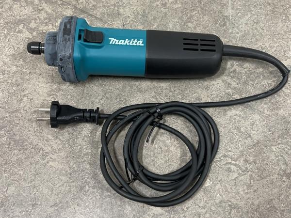 Veiling - Makita rechte slijper 230V GD0602, Doe-het-zelf en Verbouw, Gereedschap | Slijpmachines, Gebruikt