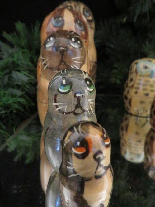 Beeldje - matroesjkas speelse kat en charmante uil (8) -, Antiek en Kunst, Antiek | Speelgoed