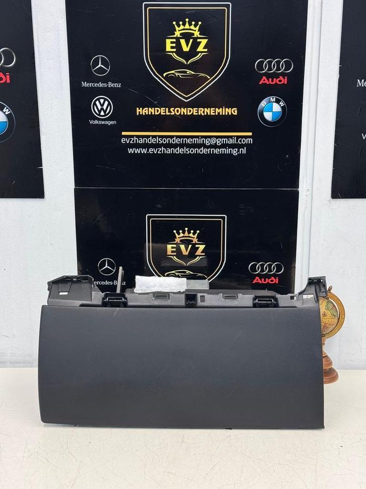 Tesla Model 3 4x4 Dual dashboard kast/handschoen kast 2019, Auto-onderdelen, Interieur en Bekleding, Gebruikt