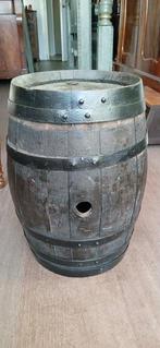 French iron bound wooden barrel - Vat - Gietijzer, Eik