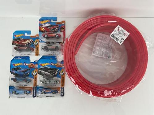 Veiling - HotWheels set (7 auto’s & 1 racebaan), Kinderen en Baby's, Speelgoed | Racebanen