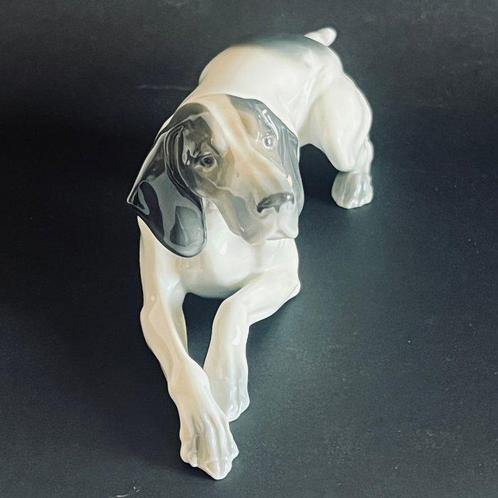 Metzler & Ortloff - Figuur - Perro atento - Porselein, Antiek en Kunst, Antiek | Glas en Kristal