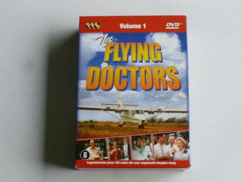 The Flying Doctors - Volume 1 (3 DVD), Cd's en Dvd's, Dvd's | Tv en Series, Zo goed als nieuw, Verzenden