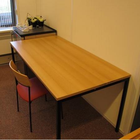 (MDK-103399) Overtoom vergadertafel 160 x 80 cm, Huis en Inrichting, Bureaus, Gebruikt, Ophalen of Verzenden