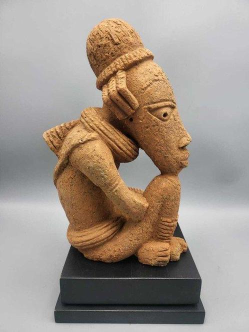 Beeldje van een chef-kok - Nigeria (Zonder Minimumprijs), Antiek en Kunst, Kunst | Niet-Westerse kunst
