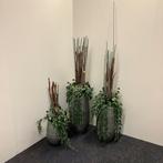 Complete sets van 3 vazen met kunstplant in een stenen vaas, Ophalen of Verzenden