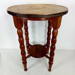 Bijzettafel - Met golvende gedraaide poten - Eik -