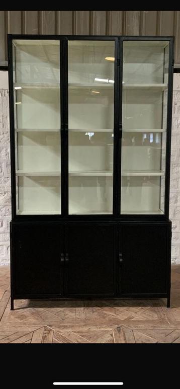 Buffetkast exclusief zwart metaal glas 142 cm breed actie beschikbaar voor biedingen