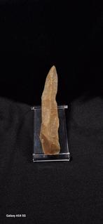 Neolithisch Vuursteen Prachtig dubbelzijdig mes met, Antiek en Kunst