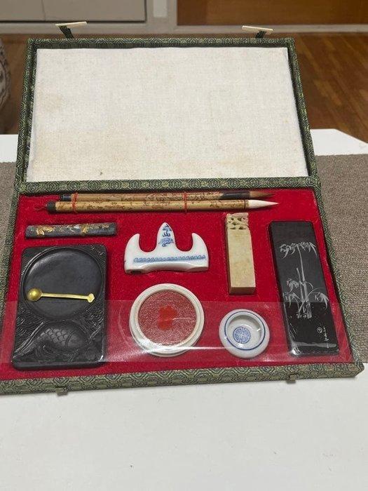 Chinese Calligraphy Set  (Wénfáng Sìbo) — Inkstone,, Antiek en Kunst, Antiek | Speelgoed
