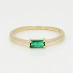 Zonder minimumprijs - Ring - 14 karaat Geel goud Smaragd, Nieuw