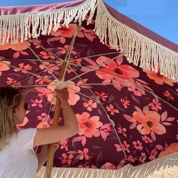 vintage met kwastjes | strand parasol beschikbaar voor biedingen
