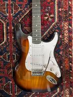 Lintage Guitars - ST-1 (Stratocaster) 3-way Sunburst -  -, Muziek en Instrumenten, Nieuw