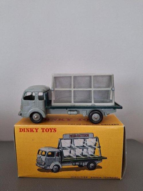 Dinky Toys - Model vrachtwagen - Camion Simca Cargo, Hobby en Vrije tijd, Modelauto's | 1:5 tot 1:12