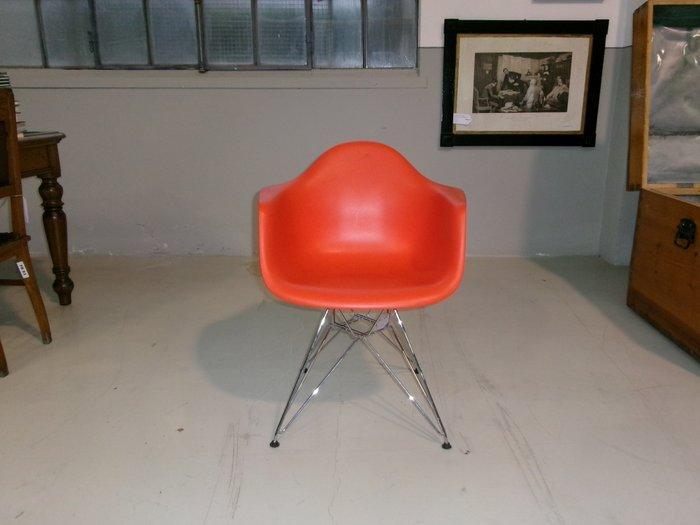 Vitra - Charles & Ray Eames - Stoel - DSR - Plastic, Staal -, Antiek en Kunst, Antiek | Meubels | Stoelen en Banken