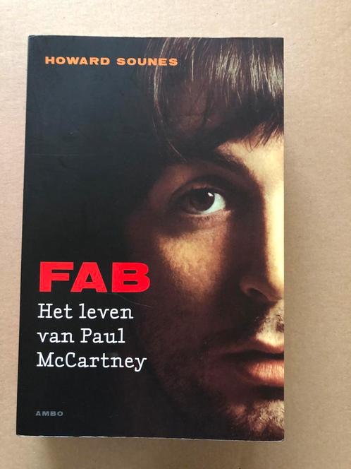 Fab - Het Leven van Paul mcCartney - in nieuwstaat, Verzamelen, Muziek, Artiesten en Beroemdheden, Boek, Tijdschrift of Artikel