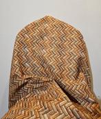 Exclusief textiel met kurkenschroeven van exclusieve wijnen