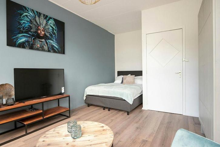 Eigen Kamer aan Hogenbanweg, Rotterdam, Huizen en Kamers, Kamers te huur, 50 m² of meer, Rotterdam