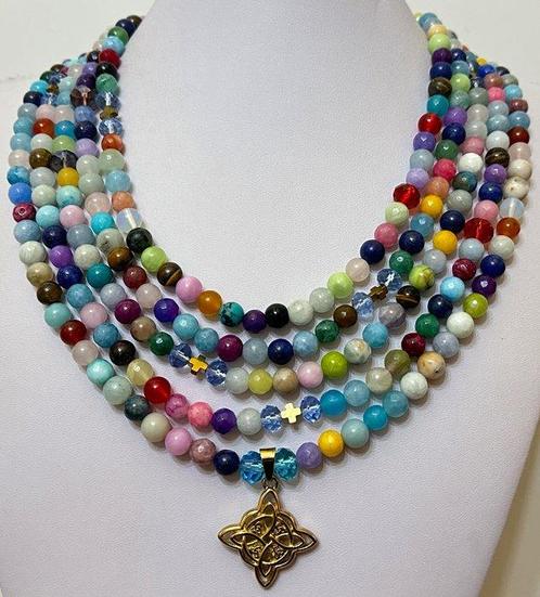 Natuurstenen Halsband met Heksendoorn en Vierkante, Antiek en Kunst, Antiek | Boeken en Bijbels