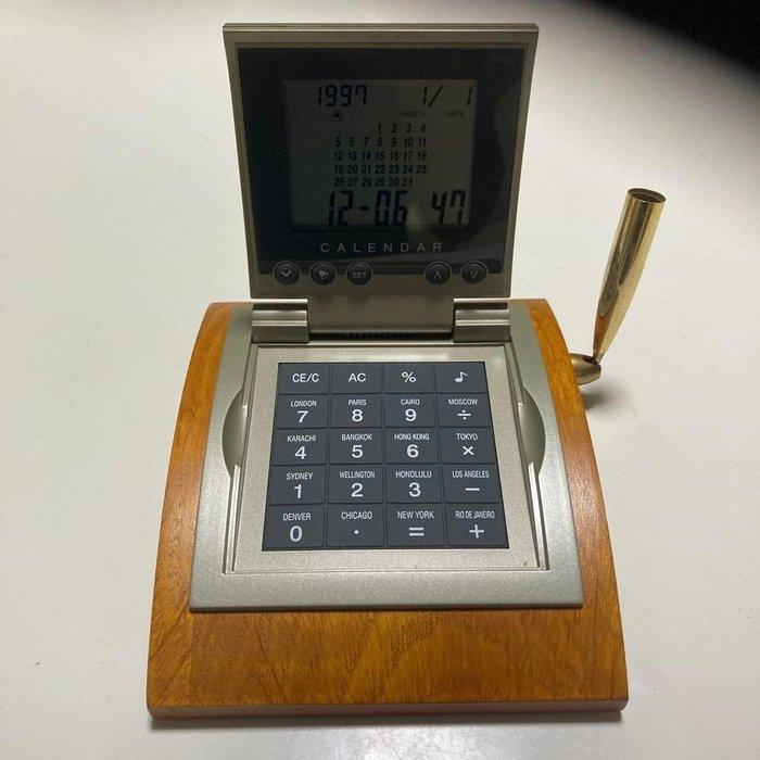 Rekenmachine - 1990-2000 - Vintage wereldtijdklok calculator, Spelcomputers en Games, Spelcomputers | Overige Accessoires