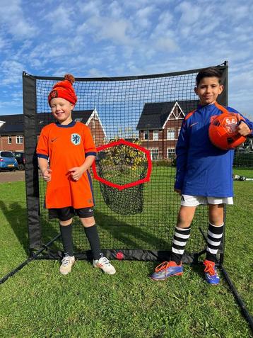 Goalgetter 5 in 1 - voetbaldoel, rebounder en foot tennis beschikbaar voor biedingen