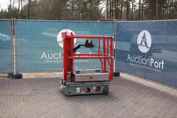 Veiling: Masthoogwereker Power Tower Nano SP Plus Elektrisch, Zakelijke goederen, Machines en Bouw | Liften, Steigers en Ladders