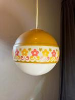 Lamp - Retro Jaren ’60 Hanglamp met Geel/Wit en Bloemfiguren, Antiek en Kunst, Curiosa en Brocante