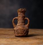 Romeins-Egyptisch glas verpakt in textiel met Europees