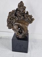 Beeld, bronzen paardenhoofd op marmeren voet nick - 31 cm -