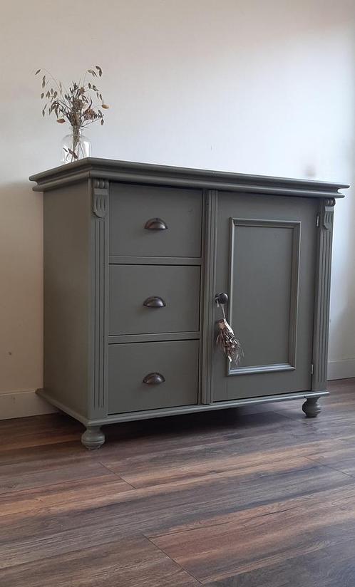 Landelijke klassieke kast, commode, ladekast, legkast, Antiek en Kunst, Antiek | Meubels | Kasten