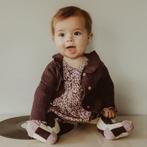 Gebreid vestje Maddie (plum perfect), Kinderen en Baby's, Babykleding | Maat 50, Nieuw, Meisje, Verzenden, Your Wishes