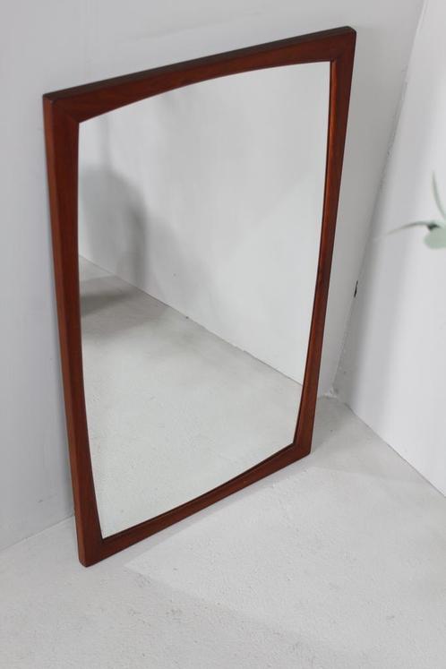 Vintage houten spiegel teak, Huis en Inrichting, Woonaccessoires | Spiegels, Zo goed als nieuw, 50 tot 75 cm, Rechthoekig, Minder dan 100 cm