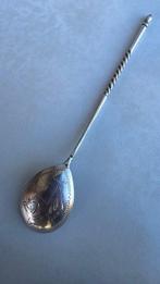 Argent massif 84 Zolotniks - Lepel - .875 (84 Zolotniki)