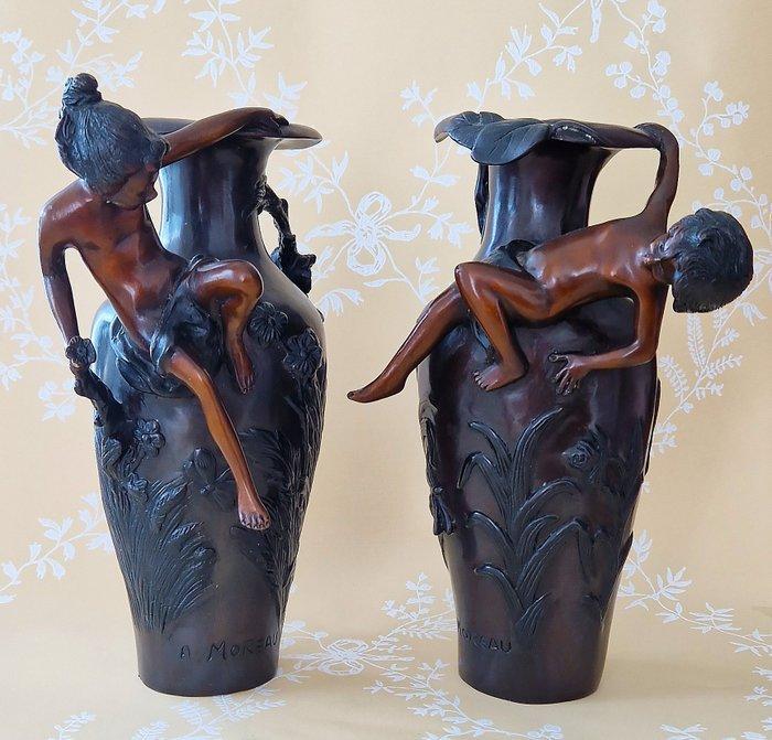 Vaas (2) - Gepatineerd brons - After Auguste Moreau, Antiek en Kunst, Antiek | Overige Antiek