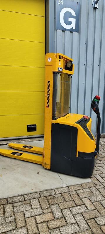 Hoge stapelaar Jungheinrich EJC212 - 4300mm beschikbaar voor biedingen