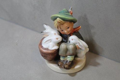Goebel Artis Orbis - Figuur - Goebel/Hummel beeldje - Happy, Antiek en Kunst, Curiosa en Brocante