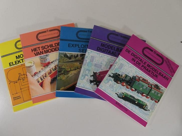 Vijf delen uit de serie Spoorwegmodelbouw/Schuyt & Co #4447, Boeken, Vervoer en Transport, Nieuw, Ophalen of Verzenden