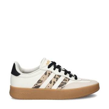 Adidas Barreda lage sneakers voor dames in het Beige beschikbaar voor biedingen