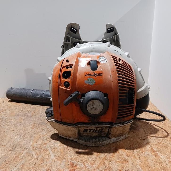 Ruggedragen bladblazer STIHL, BR600, bouwjaar 2014, Tuin en Terras, Bladblazers