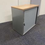 Roldeurkast vv 1 legbord met sleutel en uittrekframe,