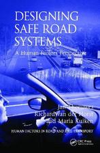 Designing Safe Road Systems 9781409443889 Jan Theeuwes, Verzenden, Gelezen, Jan Theeuwes