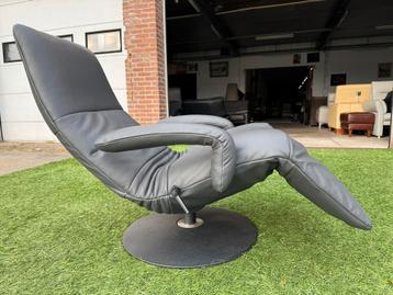Jori Yoga JR-3390 design relax fauteuil stoel grijs leer beschikbaar voor biedingen