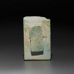 Oude Egypte, Oude rijk Faience De piramide-graftegel van